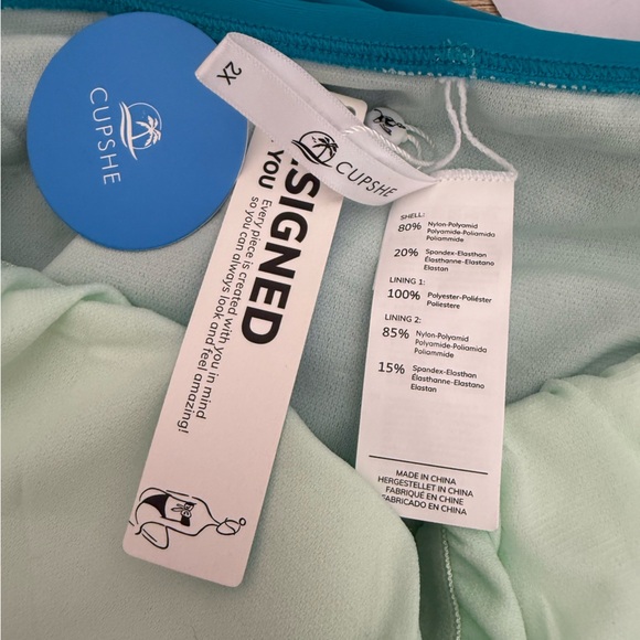 Cupshe plus size teal blue halter swimming suit size 2X - Picture 3 of 4